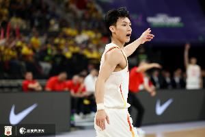 媒体人:徐杰和张宁不会跟队至最后 他们将于今日启程回国