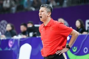 厉兵秣马!中国男篮锁定小组第一直通八强 将获得至少3天休息时间