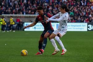 隆戈:米兰与德温特就150万欧年薪达协议,有望24-48小时敲定转会