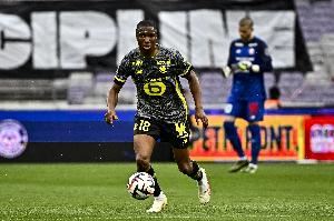 记者:伯恩茅斯将签下里尔中卫迪亚克特,转会费总价4000万欧