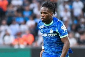 记者:马赛与博洛尼亚基本达协议,总价1950万欧+10%二转卖洛维