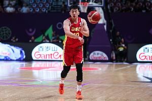 媒体人:王俊杰说明年可能会参加NBA选秀 没选上也会在海外找机会
