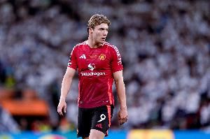 迪马:那不勒斯希望加速推进霍伊伦的签约进程,今天是关键日子