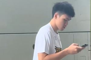 新秀报到!老6结束比赛第一时间和队伍汇合!期待一些化学反应~