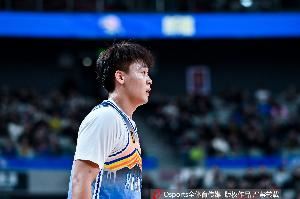 新疆媒体:赵睿加盟北京新疆获得天价转会费 刷新CBA历史最高纪录