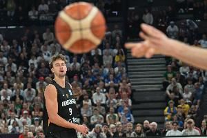 得分串联一把抓!小瓦格纳18分钟9中6拿到18分10助攻 正负值+29