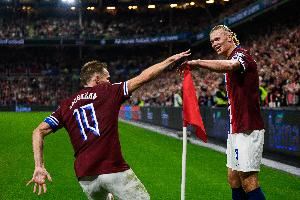 双星闪耀!哈兰德12球、厄德高7助攻均排名世欧预第一位