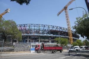 阿斯:巴萨已获得诺坎普开放2.7万座位的许可,但不会立即回归