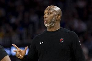  比卢普斯：卡马拉阿夫迪亚罗威参加对抗训练 不确定能否打揭幕战