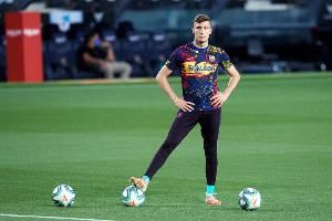 对老东家!巴萨外租门将佩尼亚:多年老队友,现在却要对阵他们