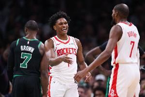  5场磨合渐入佳境！火箭不仅强在KD一人 成熟体系与巨星相辅相成