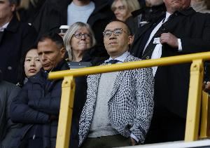  豪赌失败！邮报：狼队主席给佩雷拉引援大权，按其意愿重组管理层