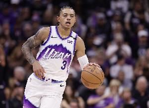  起势了！马尔卡宁反击助飞基昂特·乔治上演空接暴扣 打停森林狼