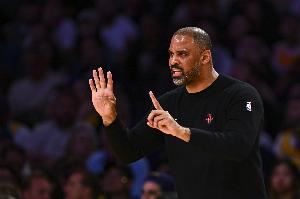  场均5.2分2.9板！乌度卡：我球员生涯是靠防守立足并命中空位投篮