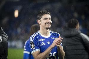 上演国家队首秀，帕尼切利：就像做梦一样，我请求梅西和我合影了