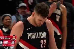  生涯之夜！篮板巨兽克林根强起2+1反超！个人17分21板！