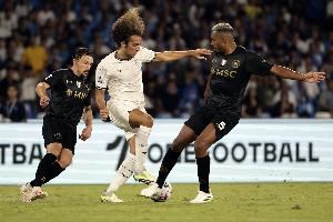  记者：纽卡、桑德兰有意贡多齐，拉齐奥估价2500万到3000万欧